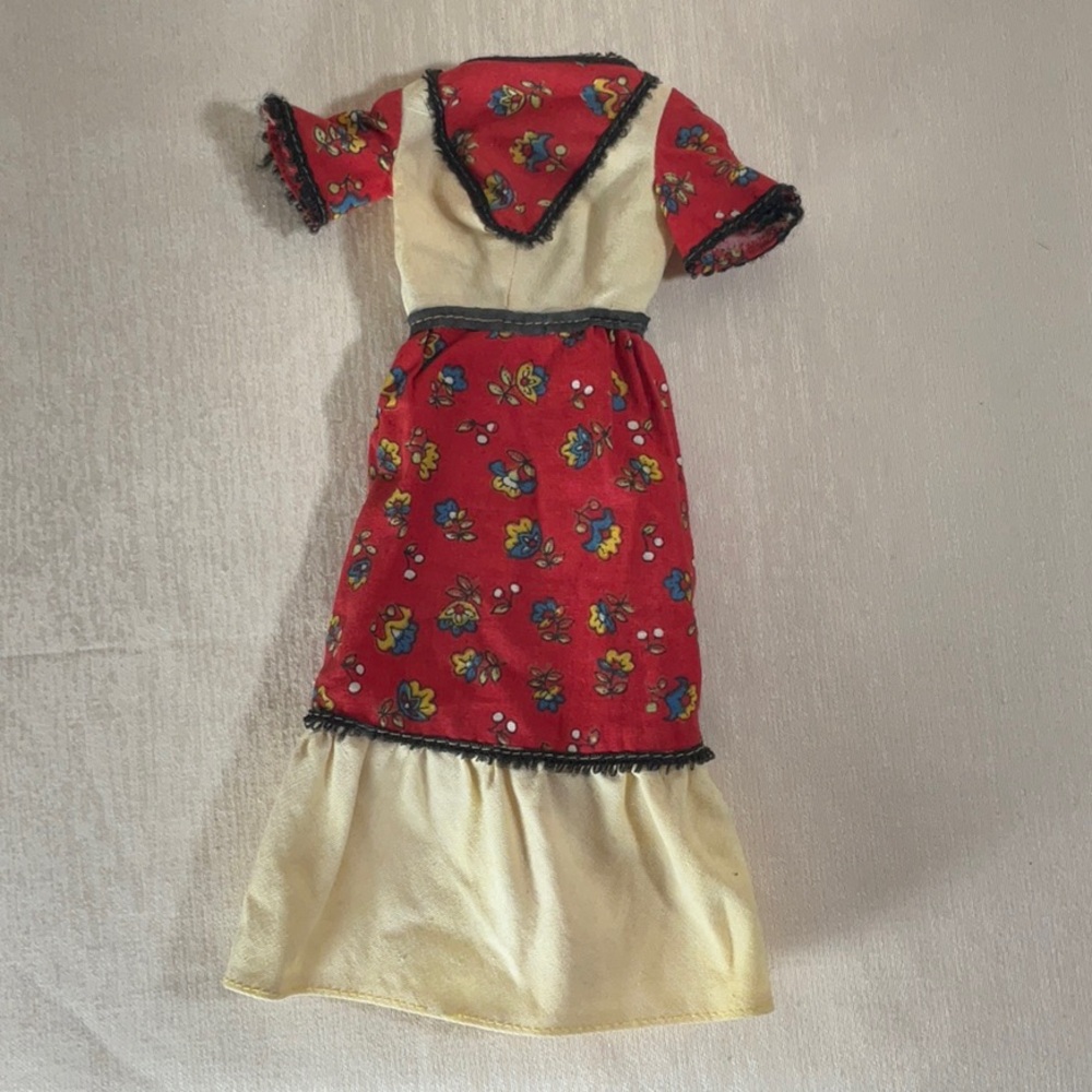 Barbie 1974 Peasant Dress #9658 Sears Exclusive Red Cream